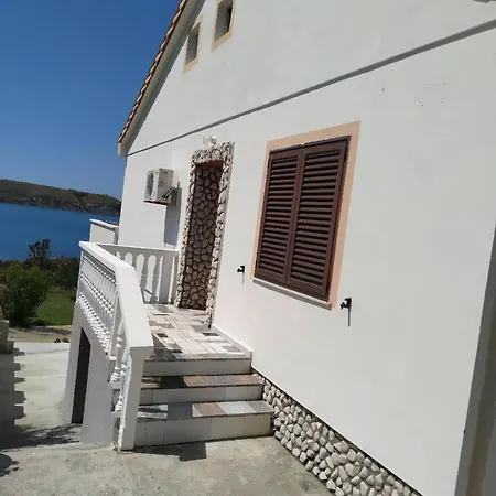 Apartament In Rtina Mit Garten, Terrasse Und Grill